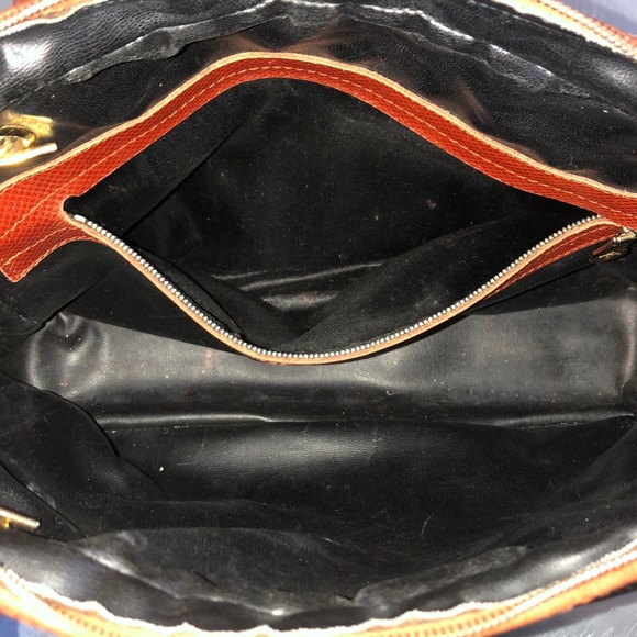 Bottega Veneta Marco Polo Leather Crossbody Bag - Picture 7 of 8